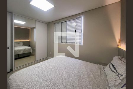 Apartamento à venda com 151m², 3 quartos e 3 vagas Apartamento à venda com 151m², 3 quartos e 3 vagasQuarto 2