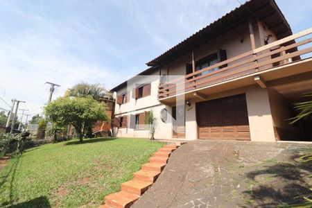 Casa à venda com 290m², 5 quartos e 4 vagasFachada