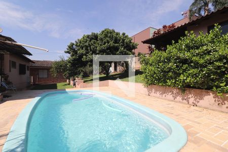 Casa à venda com 290m², 5 quartos e 4 vagasÁrea comum - Piscina