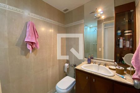 Apartamento à venda com 122m², 2 quartos e 1 vaga Apartamento à venda com 122m², 2 quartos e 1 vagaBanheiro 2