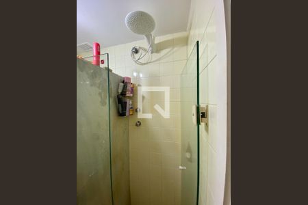 Apartamento à venda com 122m², 2 quartos e 1 vaga Apartamento à venda com 122m², 2 quartos e 1 vagaBanheiro