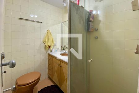 Apartamento à venda com 122m², 2 quartos e 1 vaga Apartamento à venda com 122m², 2 quartos e 1 vagaBanheiro