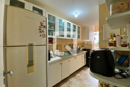 Apartamento à venda com 122m², 2 quartos e 1 vaga Apartamento à venda com 122m², 2 quartos e 1 vagaCozinha