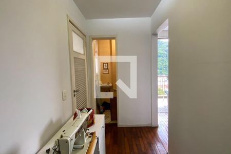 Apartamento à venda com 122m², 2 quartos e 1 vaga Apartamento à venda com 122m², 2 quartos e 1 vagaCorredor
