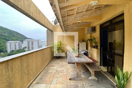 Apartamento à venda com 122m², 2 quartos e 1 vaga Apartamento à venda com 122m², 2 quartos e 1 vagaÁrea externa