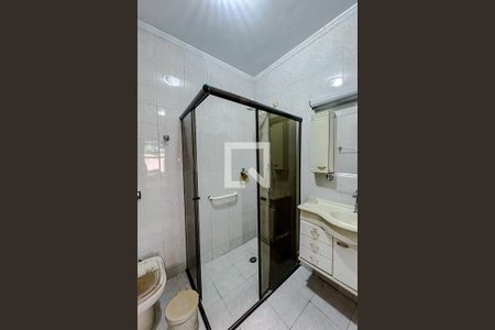 Casa à venda com 200m², 3 quartos e 4 vagasBanheiro da Suíte