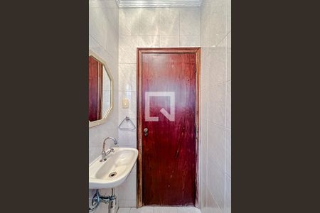 Casa à venda com 200m², 3 quartos e 4 vagasLavabo