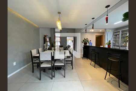 Casa à venda com 100m², 2 quartos e 2 vagasCopa