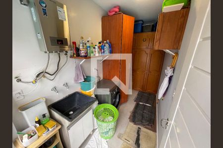 Casa à venda com 100m², 2 quartos e 2 vagasÁrea de Serviço