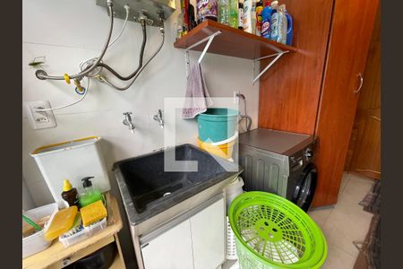 Casa à venda com 100m², 2 quartos e 2 vagasÁrea de Serviço