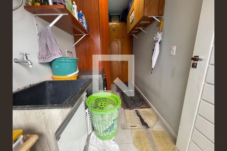 Casa à venda com 100m², 2 quartos e 2 vagasÁrea de Serviço