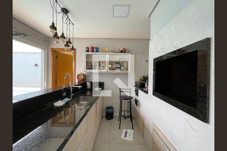 Casa à venda com 100m², 2 quartos e 2 vagasChurrasqueira