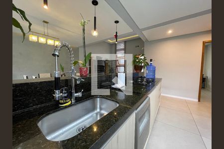 Casa à venda com 100m², 2 quartos e 2 vagasCozinha