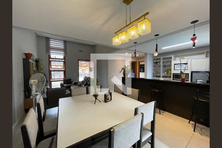 Casa à venda com 100m², 2 quartos e 2 vagasCopa