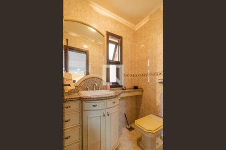 Casa à venda com 357m², 4 quartos e 2 vagas Casa à venda com 357m², 4 quartos e 2 vagasLavabo