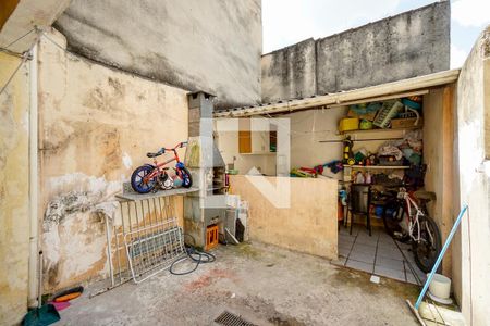 Casa à venda com 80m², 2 quartos e sem vagaQuintal
