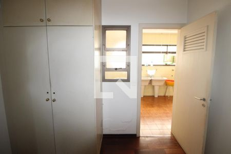 Apartamento à venda com 330m², 4 quartos e 4 vagasÁrea de Serviço - Quarto 