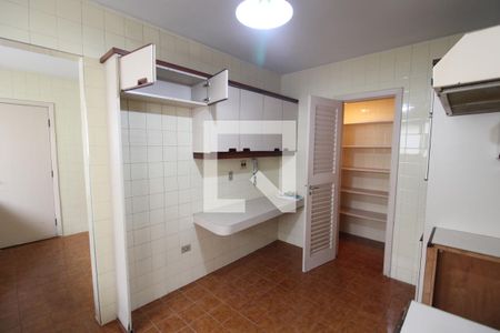 Apartamento à venda com 330m², 4 quartos e 4 vagasCozinha