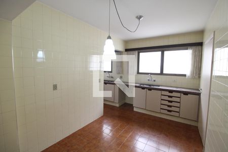 Apartamento à venda com 330m², 4 quartos e 4 vagasCozinha