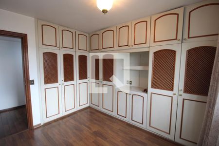 Apartamento à venda com 330m², 4 quartos e 4 vagasQuarto 4