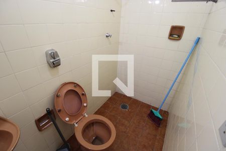 Apartamento à venda com 330m², 4 quartos e 4 vagasÁrea de Serviço - Banheiro 