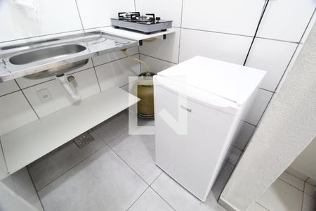 Cozinha de kitnet/studio para alugar com 1 quarto, 30m² em Martins, Uberlândia