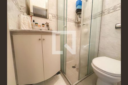 Apartamento à venda com 96m², 3 quartos e 1 vaga Apartamento à venda com 96m², 3 quartos e 1 vagaBanheiro Social