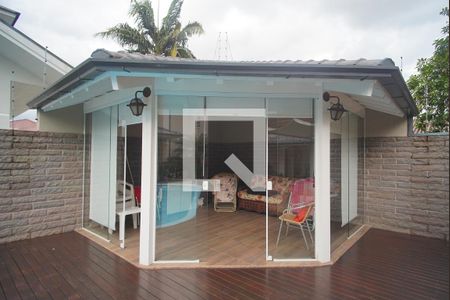 Casa à venda com 343m², 5 quartos e 5 vagas Casa à venda com 343m², 5 quartos e 5 vagasÁrea comum