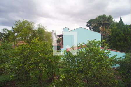 Casa à venda com 343m², 5 quartos e 5 vagas Casa à venda com 343m², 5 quartos e 5 vagasVista do Quarto 2