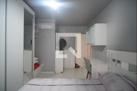 Casa à venda com 343m², 5 quartos e 5 vagas Casa à venda com 343m², 5 quartos e 5 vagasQuarto 1