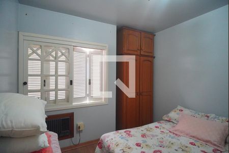 Casa à venda com 343m², 5 quartos e 5 vagas Casa à venda com 343m², 5 quartos e 5 vagasQuarto 2