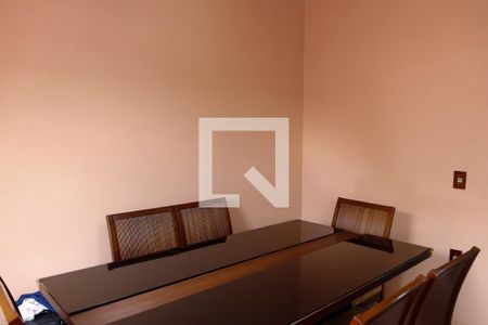 Casa à venda com 214m², 3 quartos e 2 vagas Casa à venda com 214m², 3 quartos e 2 vagasCozinha