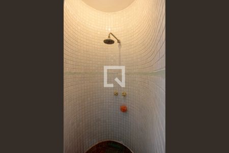 Apartamento à venda com 290m², 4 quartos e 3 vagas Apartamento à venda com 290m², 4 quartos e 3 vagasBanheiro Quarto 2 suíte