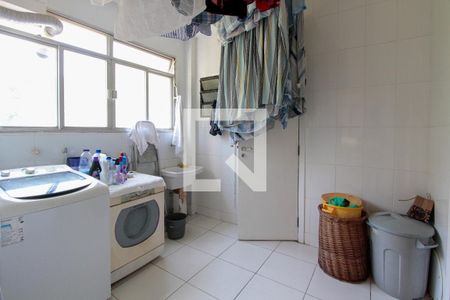 Apartamento à venda com 290m², 4 quartos e 3 vagas Apartamento à venda com 290m², 4 quartos e 3 vagasÁrea de Serviço