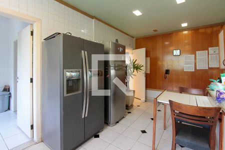 Apartamento à venda com 290m², 4 quartos e 3 vagas Apartamento à venda com 290m², 4 quartos e 3 vagasCozinha
