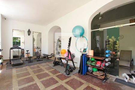 Apartamento à venda com 290m², 4 quartos e 3 vagas Apartamento à venda com 290m², 4 quartos e 3 vagasÁrea comum - Academia