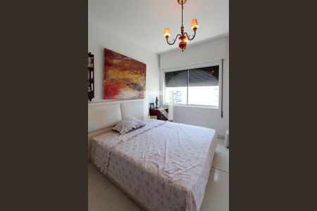 Apartamento à venda com 290m², 4 quartos e 3 vagas Apartamento à venda com 290m², 4 quartos e 3 vagasQuarto 1