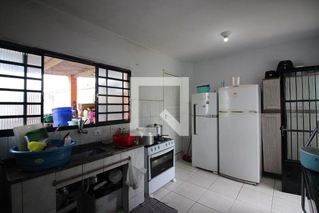 Casa à venda com 375m², 2 quartos e 8 vagasCozinha