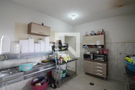 Casa à venda com 375m², 2 quartos e 8 vagasCozinha