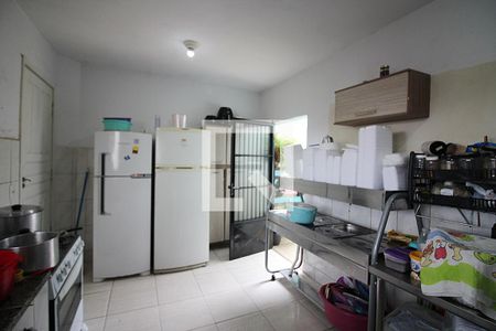 Casa à venda com 375m², 2 quartos e 8 vagasCozinha