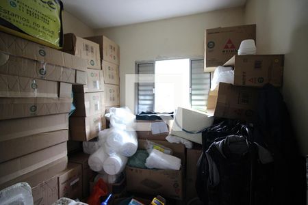 Casa à venda com 375m², 2 quartos e 8 vagasQuarto 2