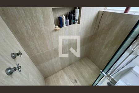 Casa à venda com 430m², 4 quartos e 5 vagas Casa à venda com 430m², 4 quartos e 5 vagasBanheiro da Suíte 4