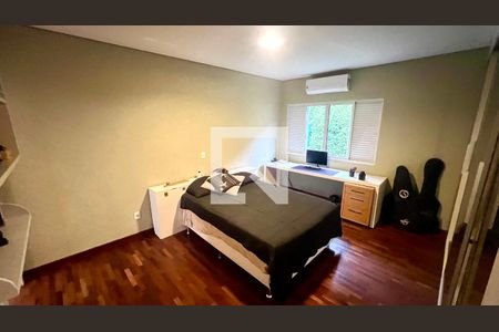 Casa à venda com 430m², 4 quartos e 5 vagas Casa à venda com 430m², 4 quartos e 5 vagasSuite 2
