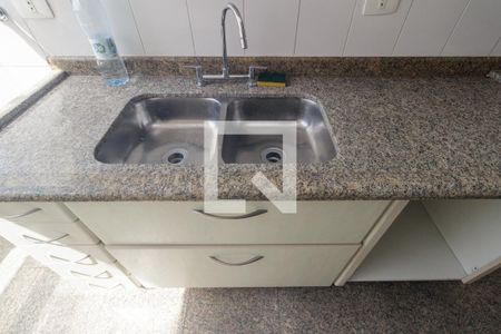 Apartamento à venda com 168m², 2 quartos e 3 vagas Apartamento à venda com 168m², 2 quartos e 3 vagasCozinha