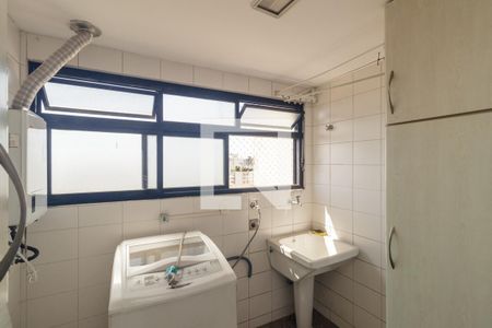 Apartamento à venda com 168m², 2 quartos e 3 vagas Apartamento à venda com 168m², 2 quartos e 3 vagasLavanderia