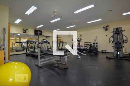 Apartamento à venda com 168m², 2 quartos e 3 vagas Apartamento à venda com 168m², 2 quartos e 3 vagasÁrea comum - Academia