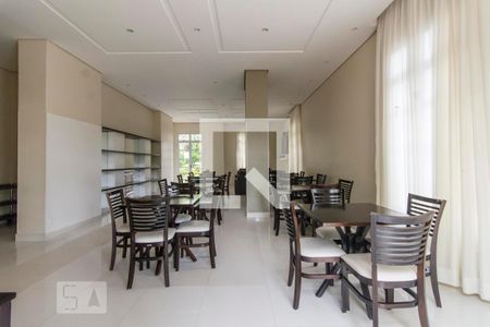 Apartamento à venda com 136m², 3 quartos e 2 vagas Apartamento à venda com 136m², 3 quartos e 2 vagasÁrea comum - Salão de festas