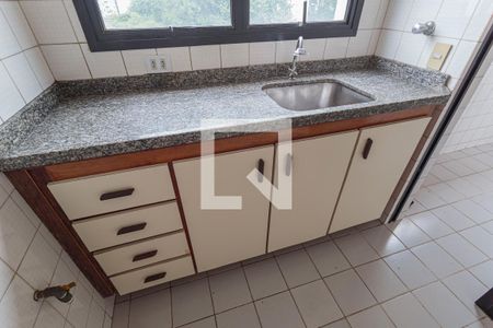 Apartamento à venda com 93m², 3 quartos e 2 vagas Apartamento à venda com 93m², 3 quartos e 2 vagasCozinha