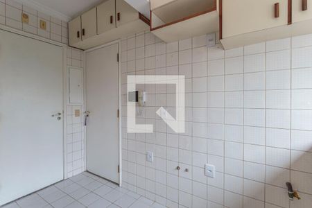 Apartamento à venda com 93m², 3 quartos e 2 vagas Apartamento à venda com 93m², 3 quartos e 2 vagasCozinha