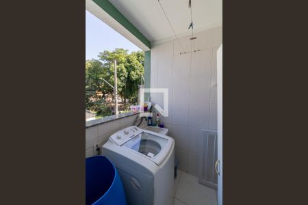 Casa à venda com 200m², 4 quartos e 4 vagas Casa à venda com 200m², 4 quartos e 4 vagasÁrea de Serviço